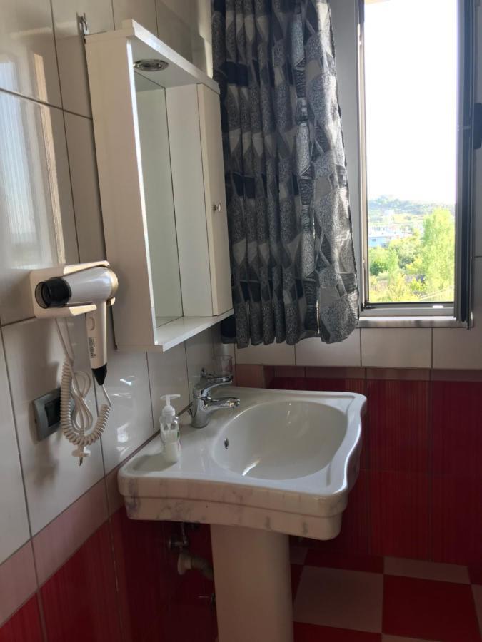 Hotel Sarda Deja's Ford Luaran gambar