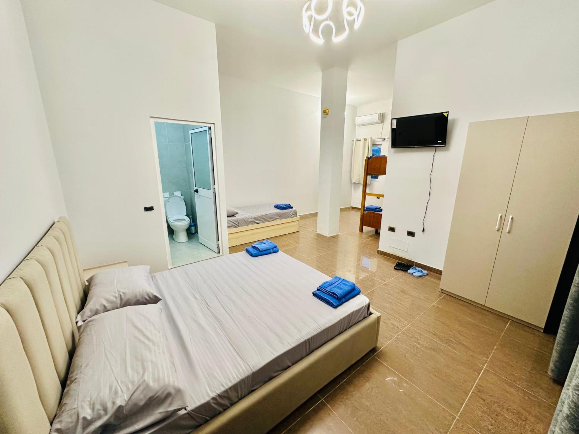 Hotel Sarda Deja's Ford Luaran gambar