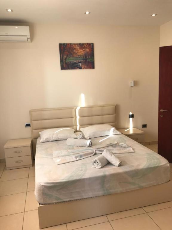 Hotel Sarda Deja's Ford Luaran gambar